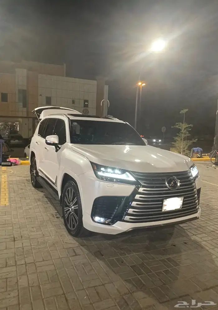 جيب لكزس 2024 ماشي 3000 مشروط بدي ومحركات 1