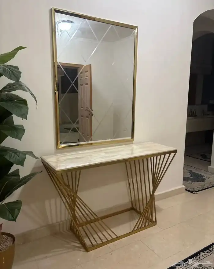 طاوله ومرايه 0