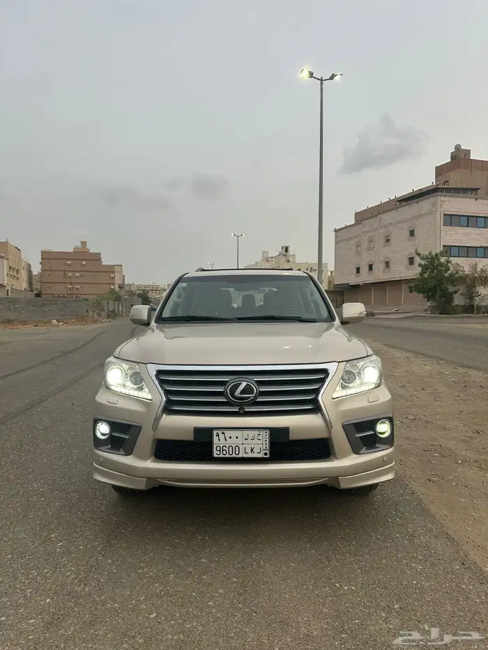 جيب لكزس 2013 LX 0