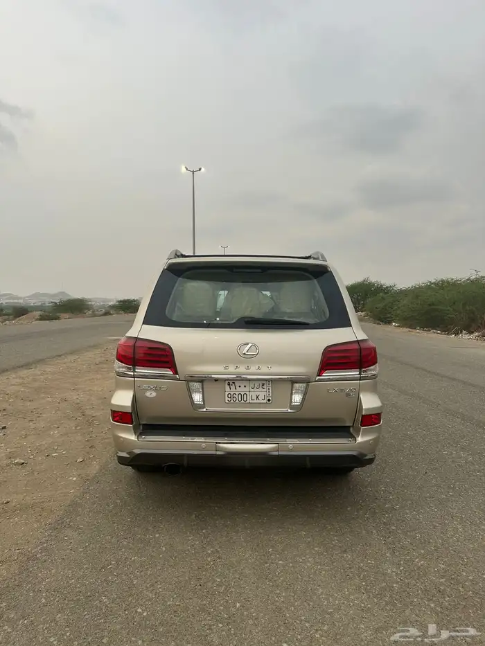 جيب لكزس 2013 LX 6