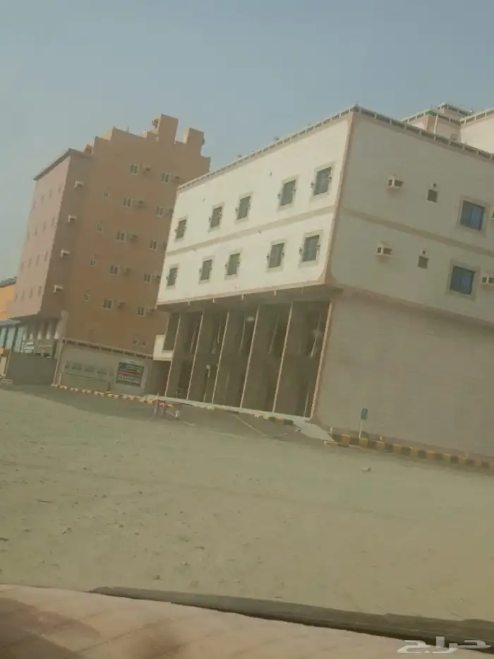عماره للايجار محلات تجاريه - وحدات سكنيه الخمره 5