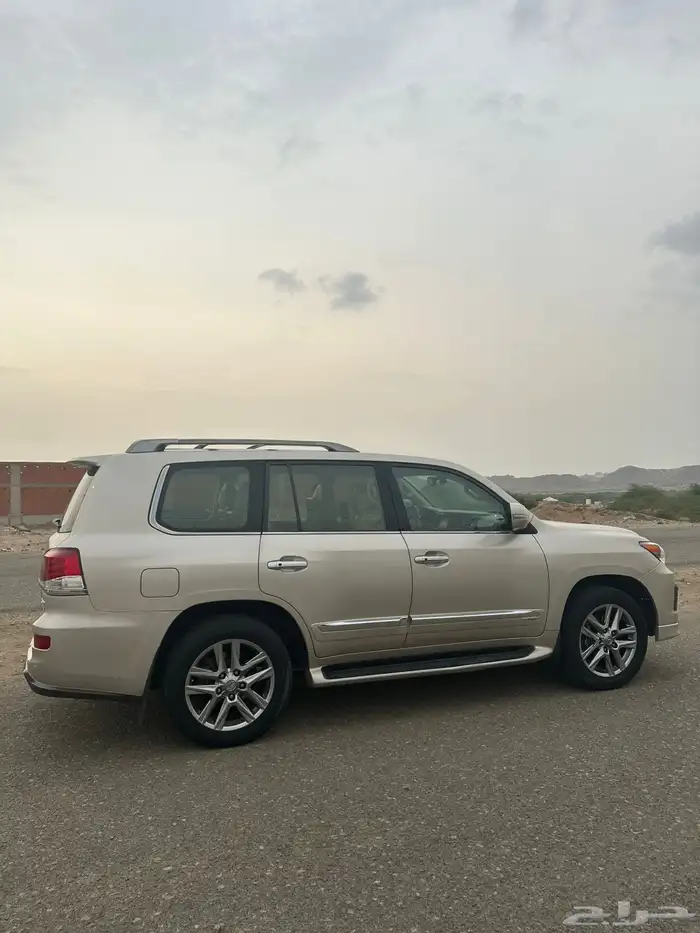 جيب لكزس 2013 LX 8