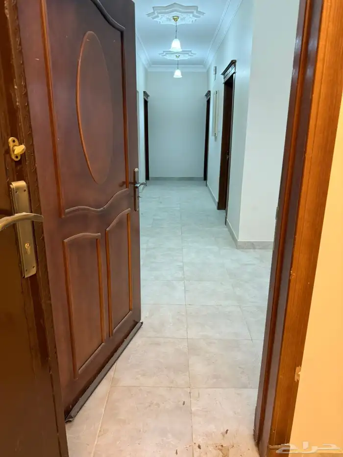 شقه للإيجار حى اشبيليا 1