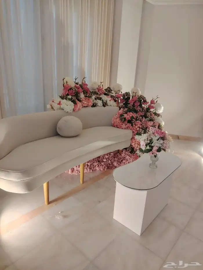 تاجير كراسي طاولات كنب كوش مداخل جلسات يوم وطني خيام اروبيه 2