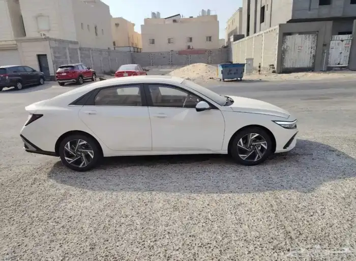 هيونداي النترا 2025 7