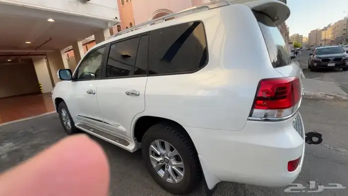 جيب لاند كروزر 8 سلندر سعودي عبداللطيف جميل شد بلد محركات و 4