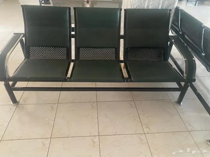 كراسي انتظار بحاله جيده 2