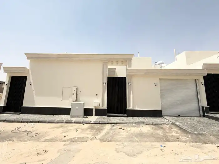 فيلا للبيع   تصميم مميز وضمانات 0