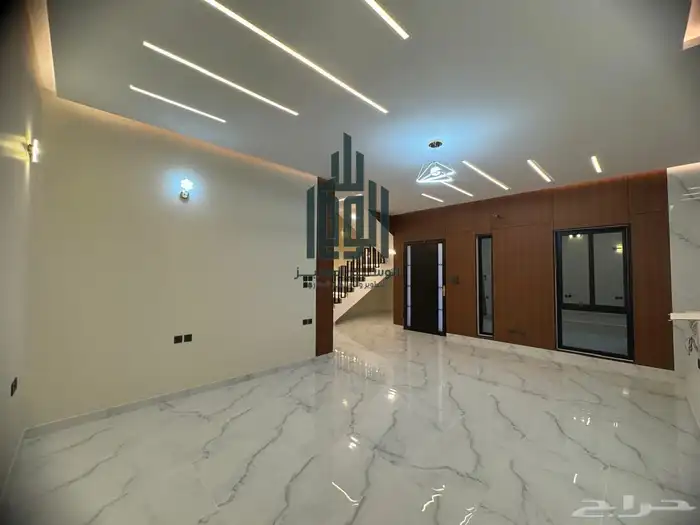 للبيع فيلا 3 ادوار منفصلة بحي الرحمانيه 6