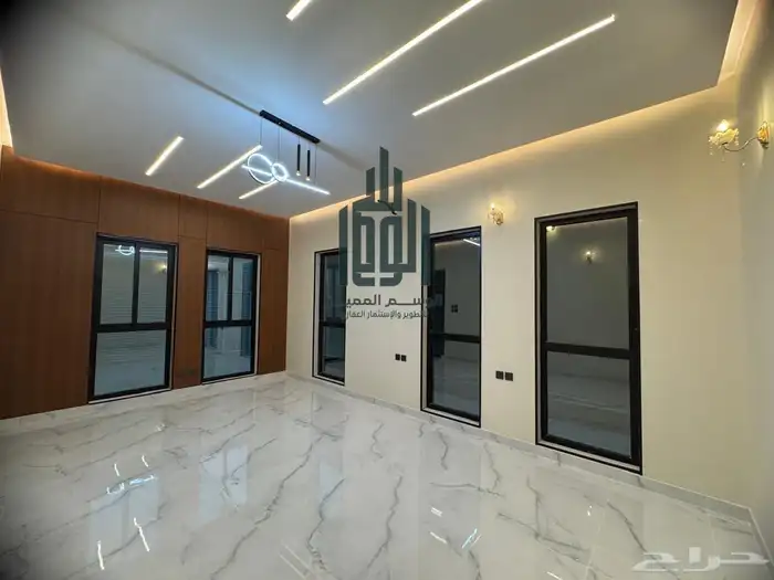 للبيع فيلا 3 ادوار منفصلة بحي الرحمانيه 2