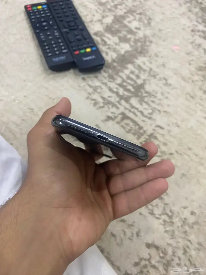 ايفون 11 برو ويفون اكس اس 8