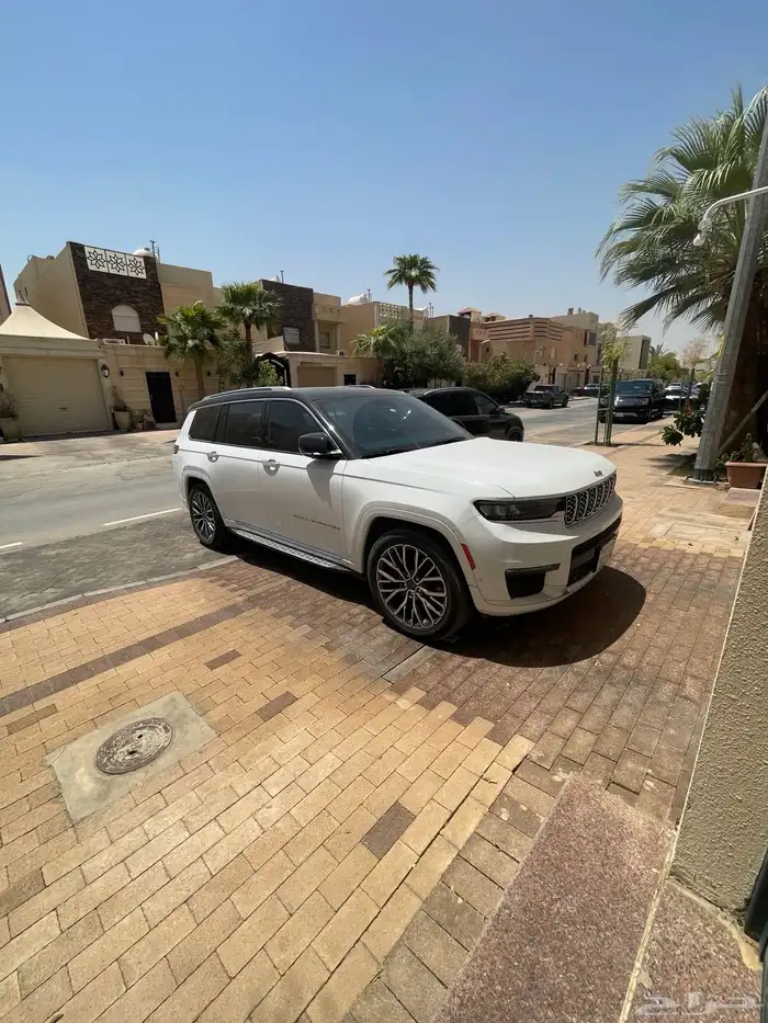 سياره جيب للبيع jeep Summit 2023 6