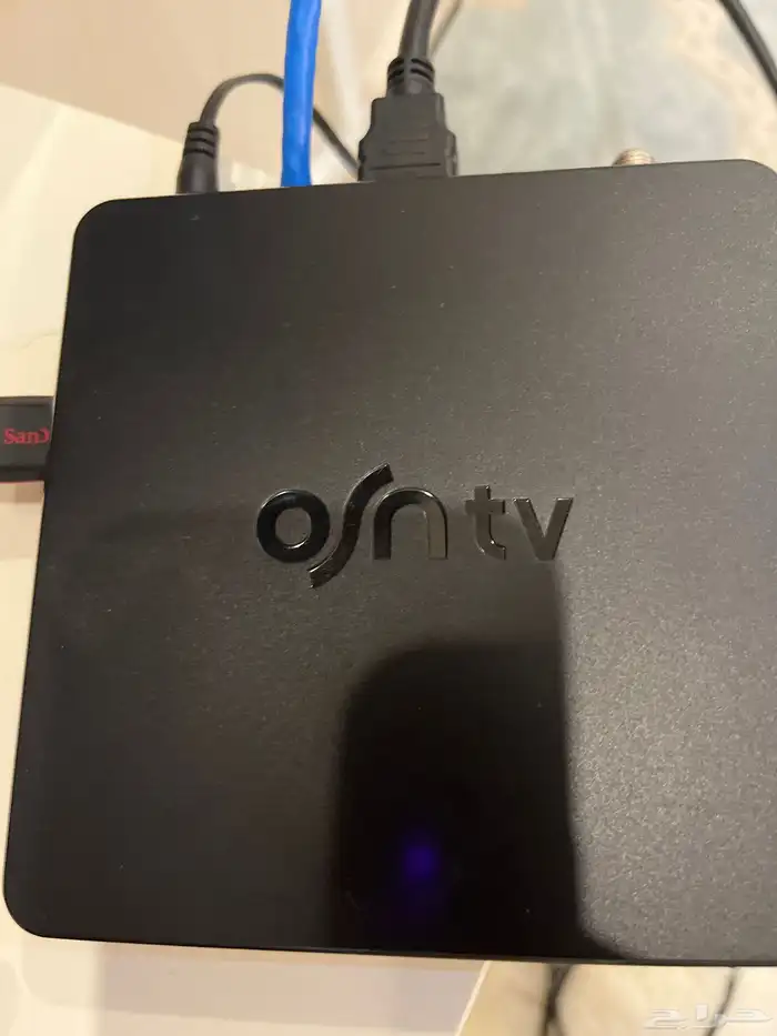 احتاج احد يفك لي هذا tv box 1