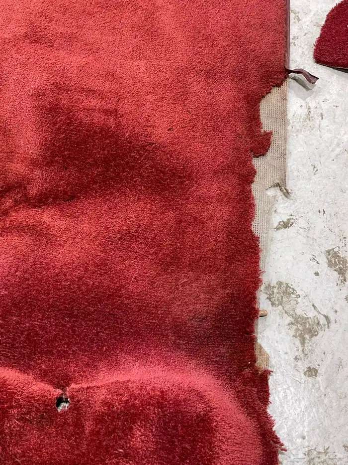 فرشة جمس عنابي نظيفه جدا 2