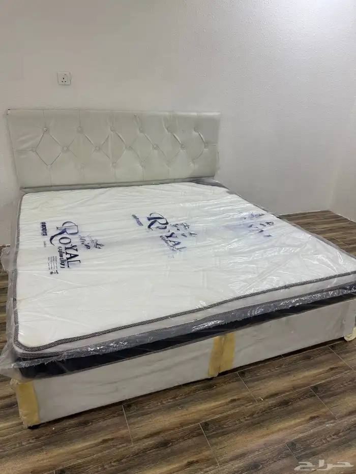 سرير مع الطراحه 2