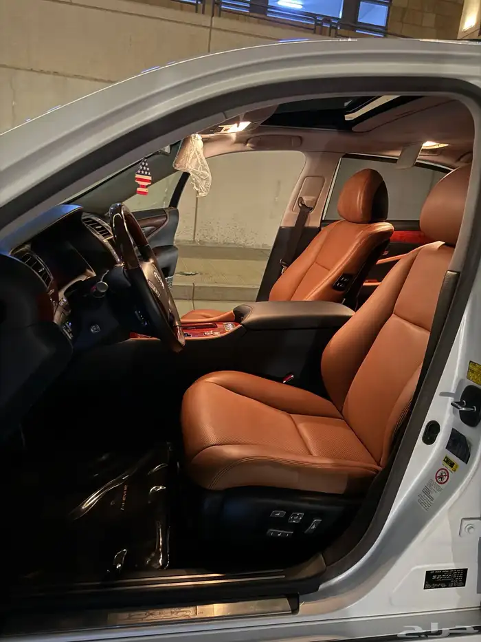 لكزس LS460 L 2012 ( سعودي ) 41