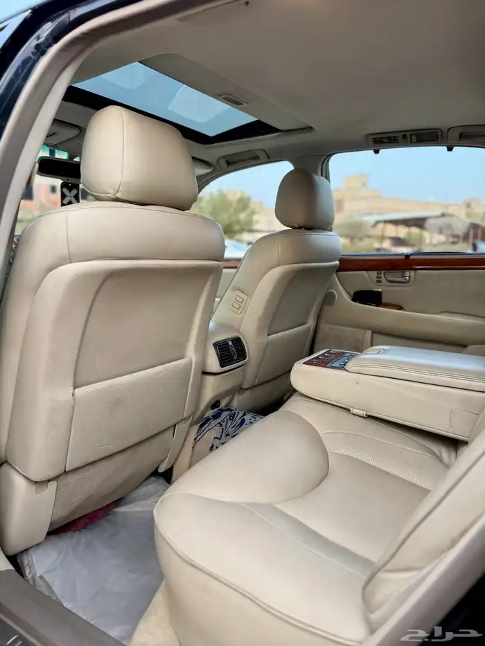 للبيع لكزس ((LS430)) 2002 ((نظيفة)) 37