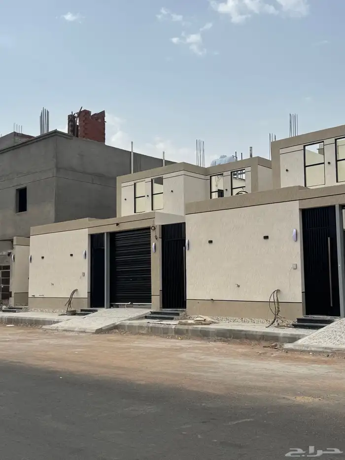 دور للبيع بالعزيزيه على كود البناء السعودي الجديد 0
