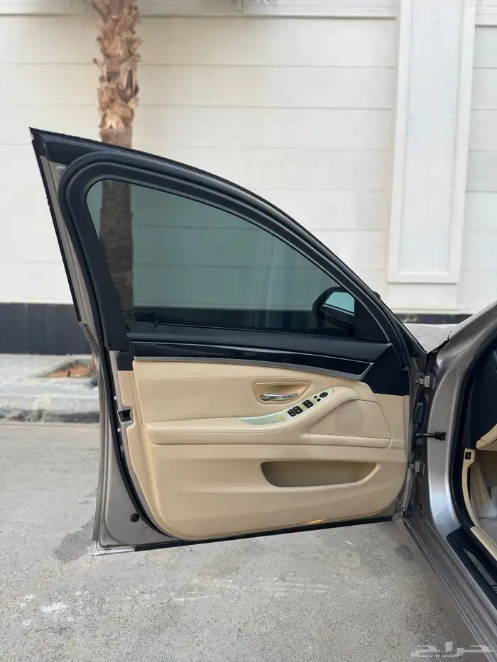 بي ام دبليو 520 2016 9