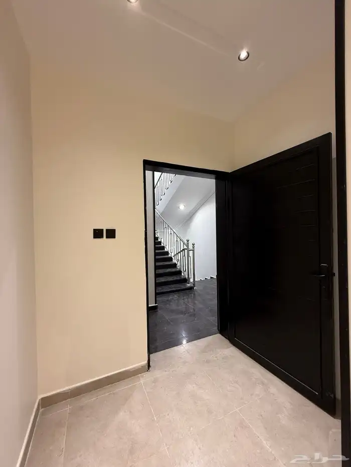 شقق علوي للبيع بحي الضيافة تصميم داخلي رائع 6 فرق وسطح خاص 11