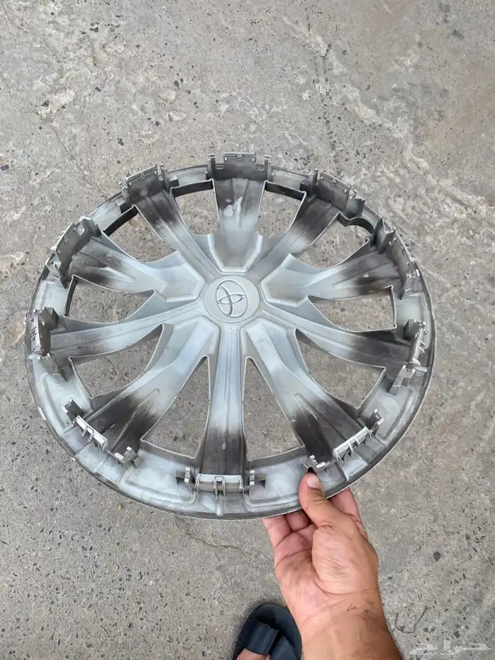 طاسة كامري اصلية 2
