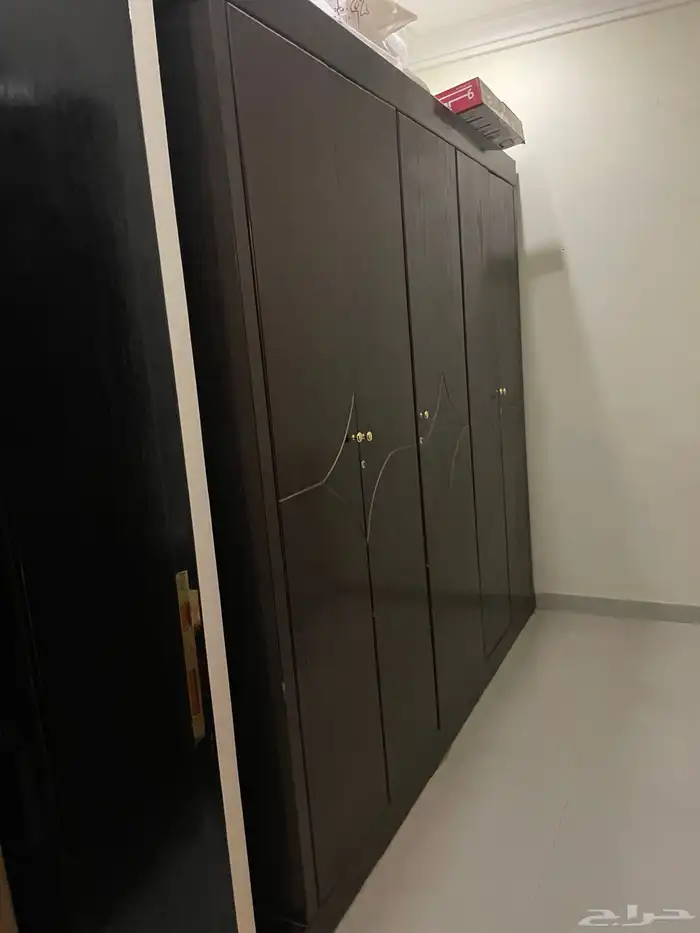 دولاب للبيع 0