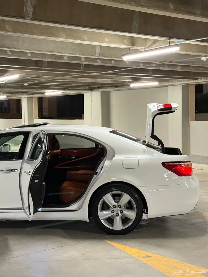 لكزس LS460 L 2012 ( سعودي ) 22