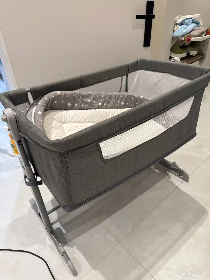 سرير اطفال جديد من سنتربوينت تم تركيبه فقط ولم استخدمه 0