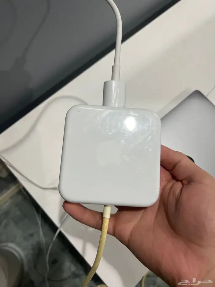 كمبيوتر imac m1نظيف لم يستخدم لون نادر 7
