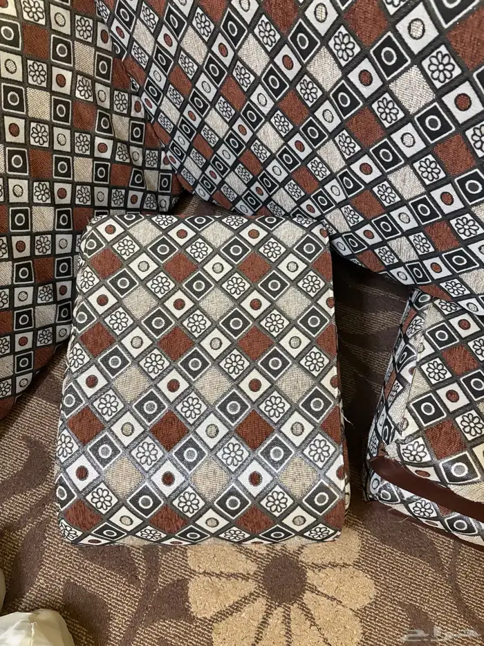 جلسة ارضية 2