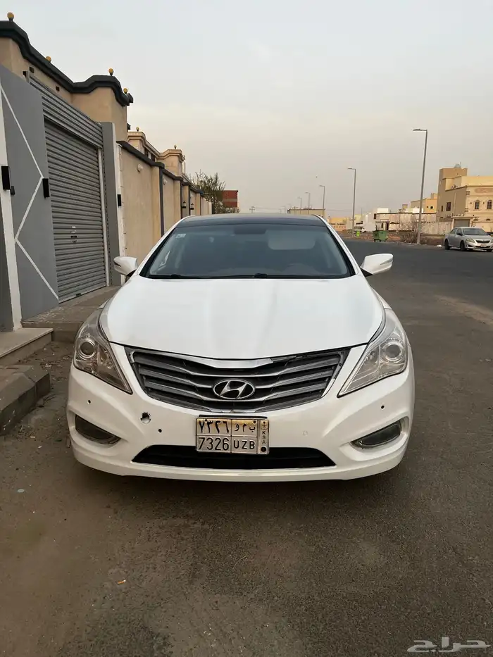 للبيع ازيرا 2013 4