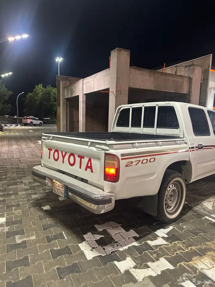 هايلوكس موديل 2000 7
