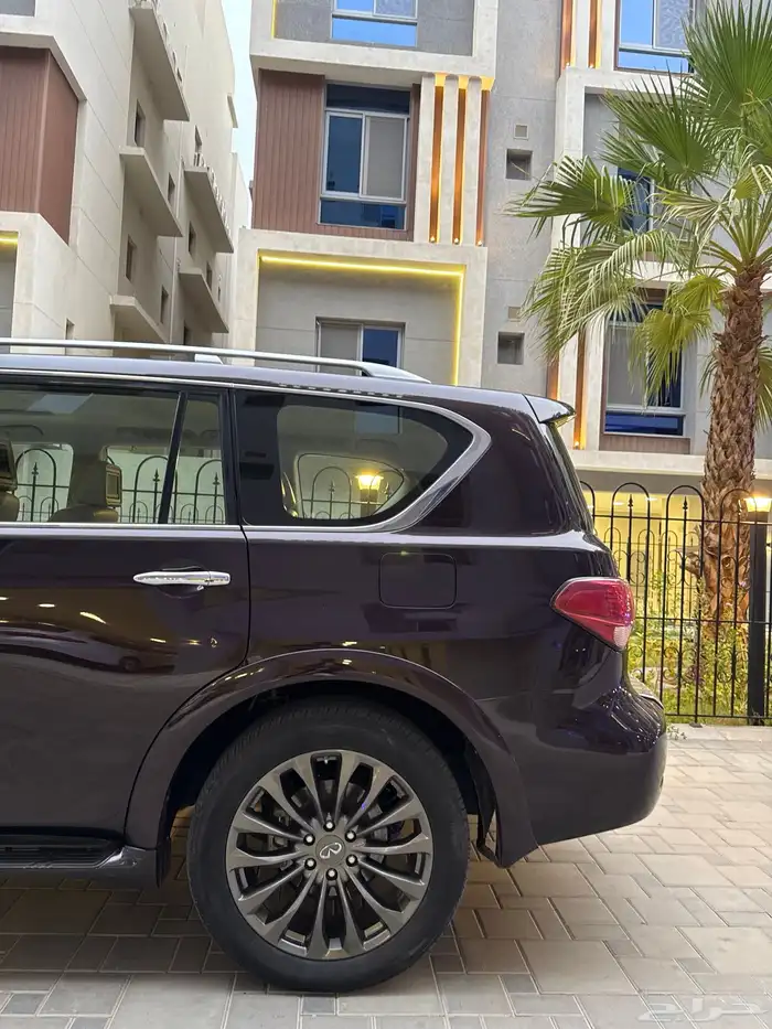 انفنتي QX80 2016 شبه جديد 9