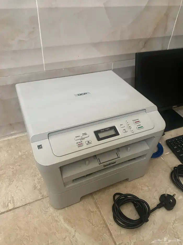 كمبيوتر مكتبي i7 و طابعه ليزر 1