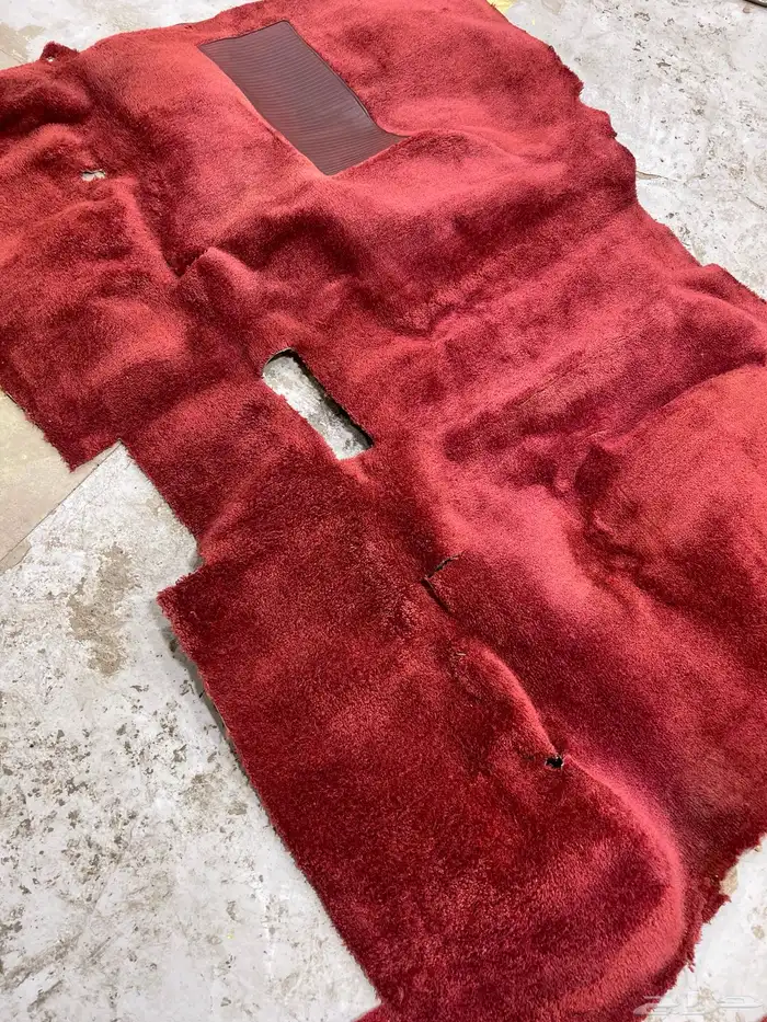 فرشة جمس عنابي نظيفه جدا 0