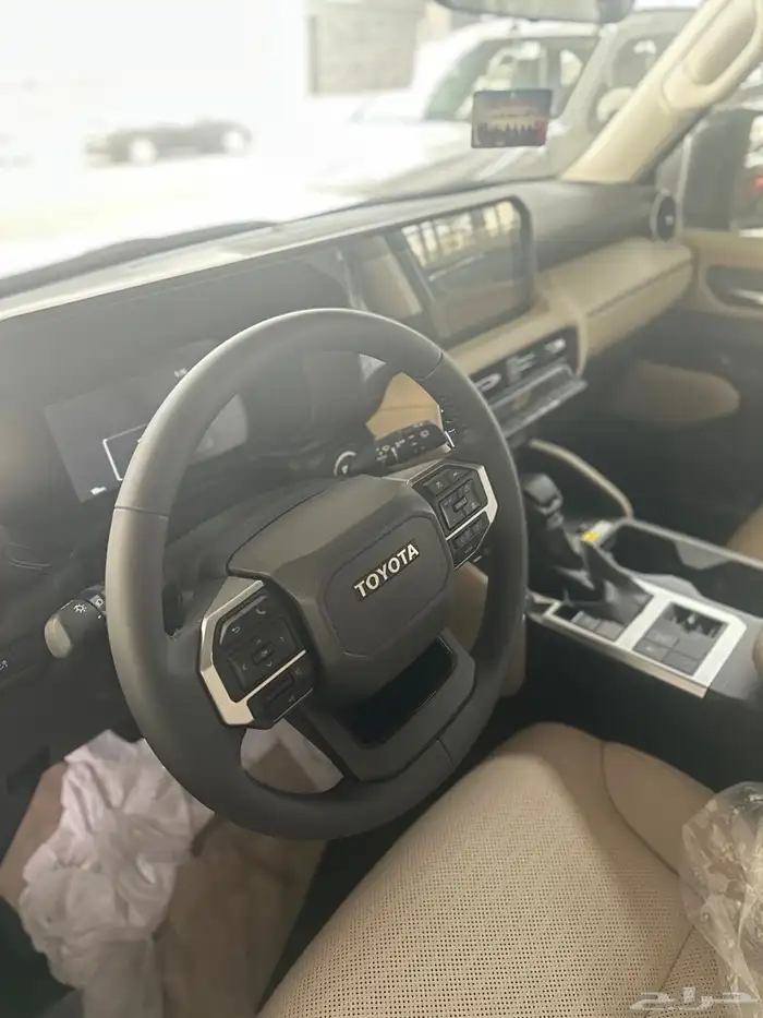 تويوتا برادو TXL3 بنزين 2025 11