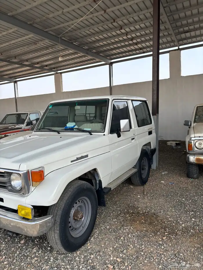جيب ربع 97 حكومي نظيف على الشرط مكيف ثلاجهطاره هواء كمبليتر 2