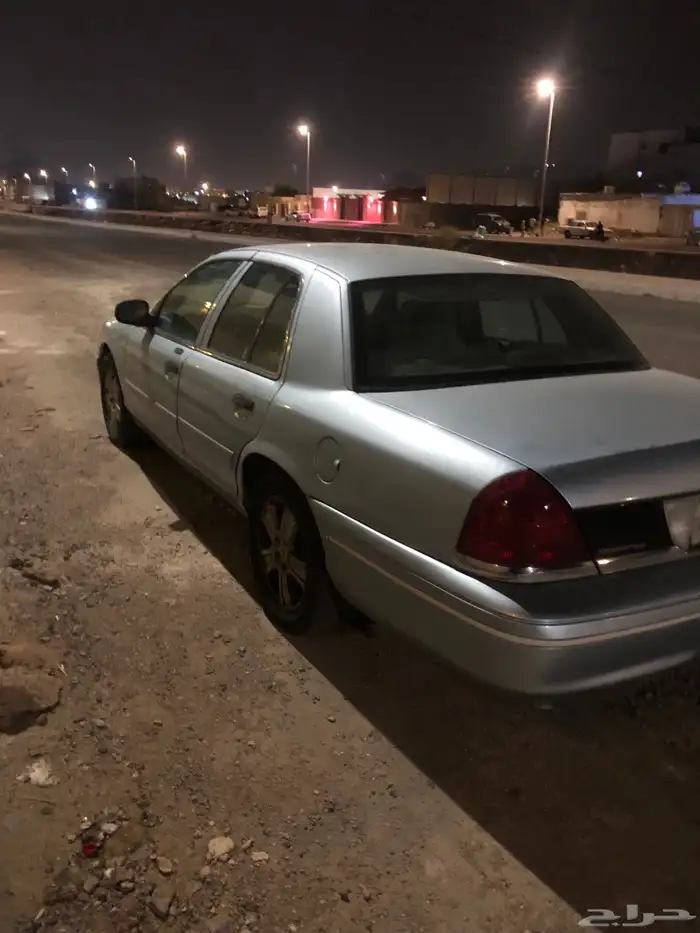 فورد كراون فكتوريا 2003 7