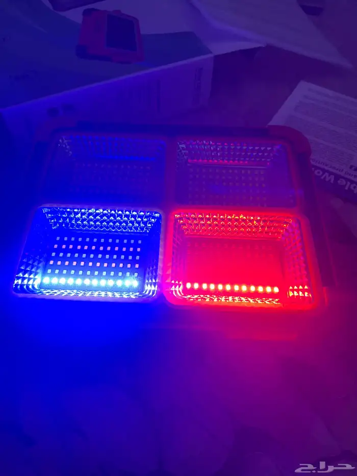كشاف باضاءة LED 9