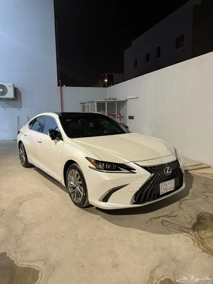 لكزس Es350 2025 للبيع 3