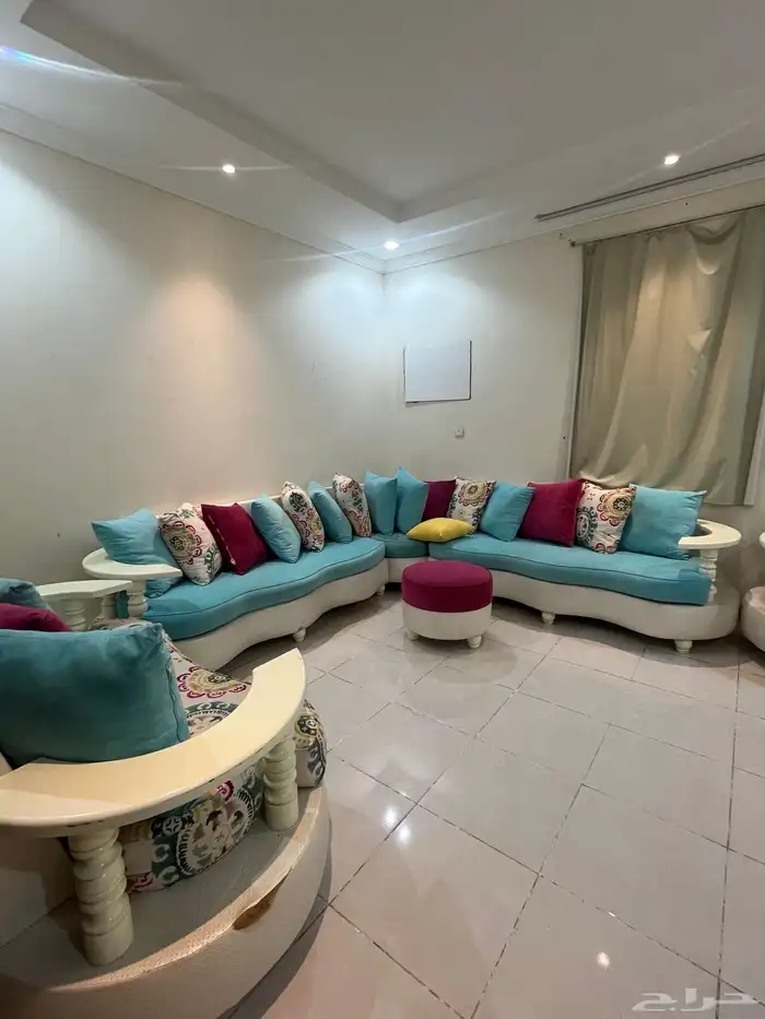 كنب 15 شخص مع بف وستاره كبيره 750 ريال 3