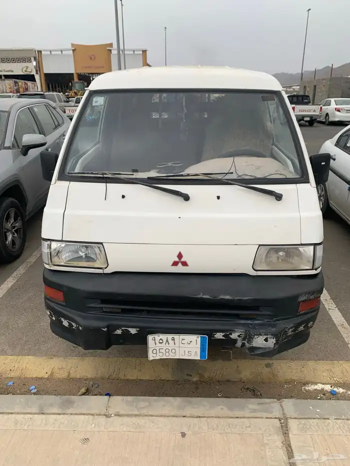 باص ميتسوبيشي ديزل 1
