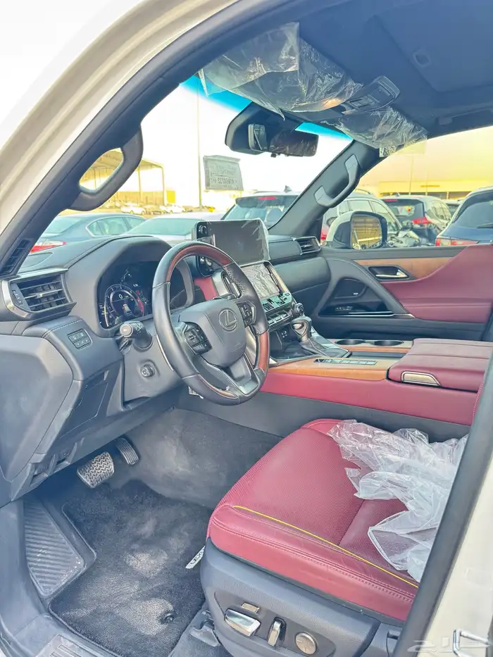 للبيع لكزس 2024 LX600- BB خليجي -بحالة الوكاله 8
