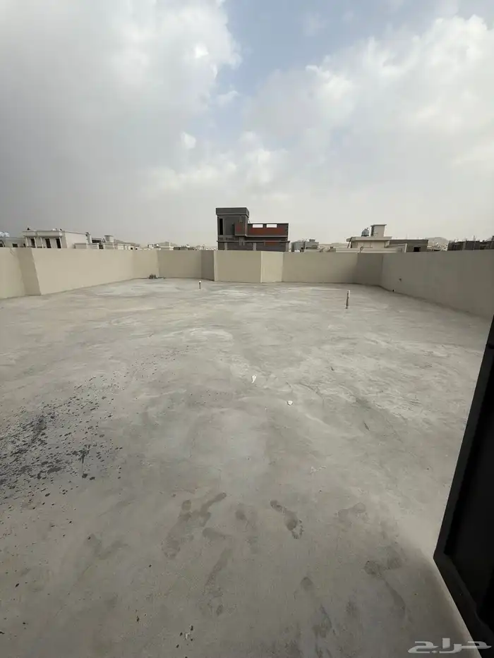 للبيع فيلا دورين ارض كامله علي شارعين زاويه احد رفيده 30