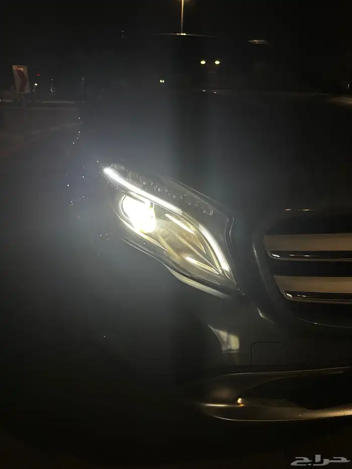 لبيع  مرسيدس GLA 250 4MATIC 2