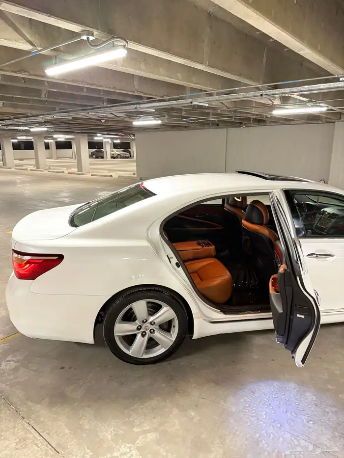 لكزس LS460 L 2012 ( سعودي ) 53