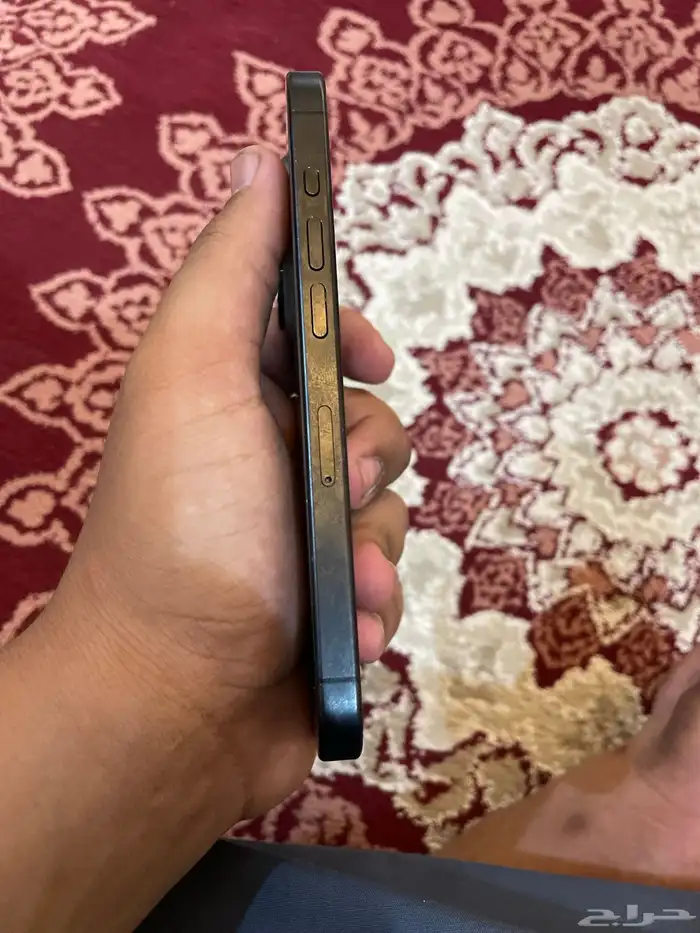 ايفون 15 برو للبيع 4