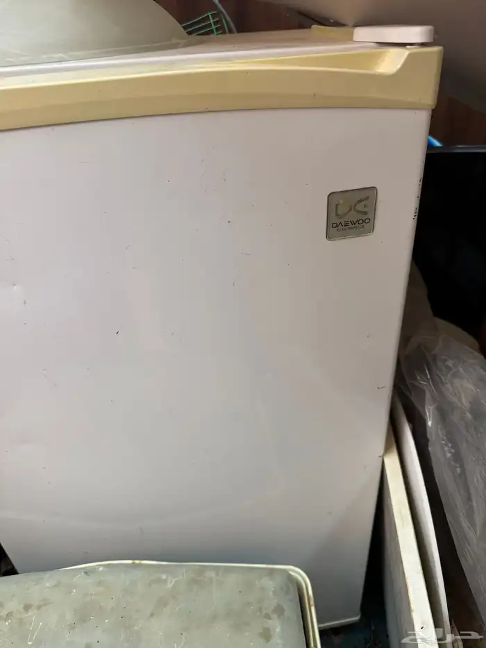 تلفزيونين جديده و ثلاجه وماكينة بيسيل لغسيل السحاد 2