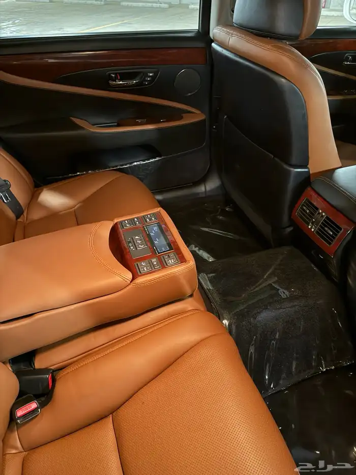 لكزس LS460 L 2012 ( سعودي ) 28