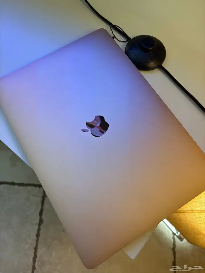 للبيع  MacBook Air M1 (2020 2021) لون ذهبي 1